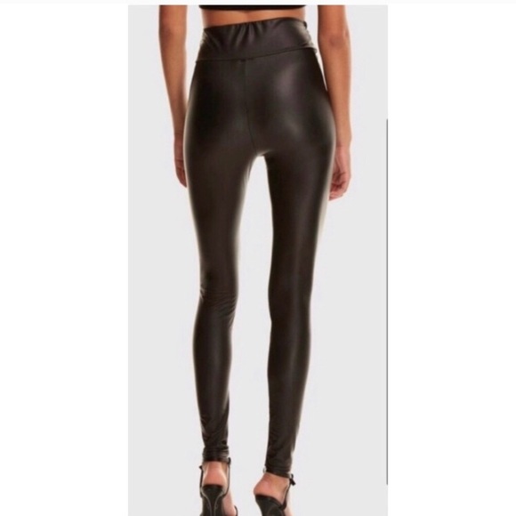 LAST 1❗️SALE❗️High waisted vegan leather leggings - Picture 5 of 5